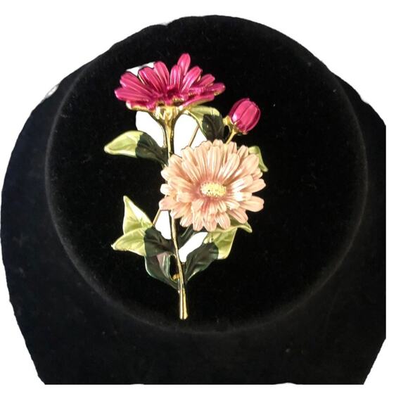 Vintage Intricate Floral Pink Green And Gold Brooch - Picture 1 of 6